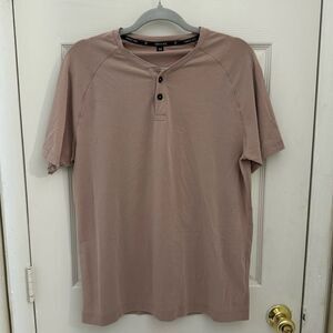 Public Rec Men’s Go To Short Sleeve Shirt Henley Size Medium Mauve Pink Soft